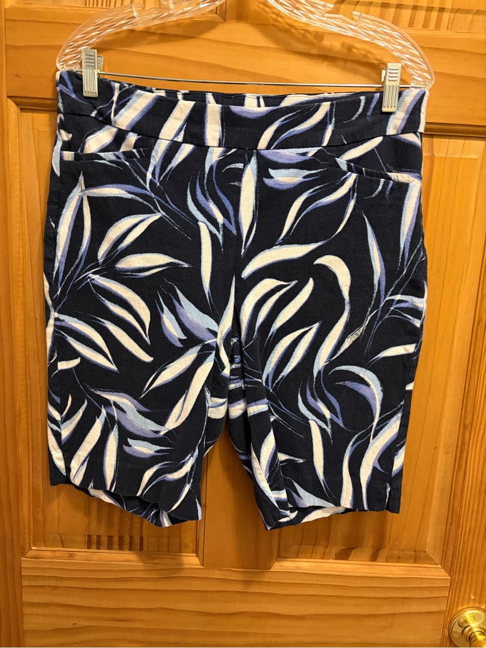 Chico's Shades of Blue Palm Print Pull-On Bermudas